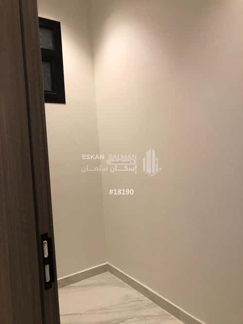 6 bedroom floor in Al Maizilah 12
