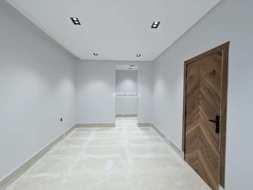 فيلا 6 غرف في عكاظ 1