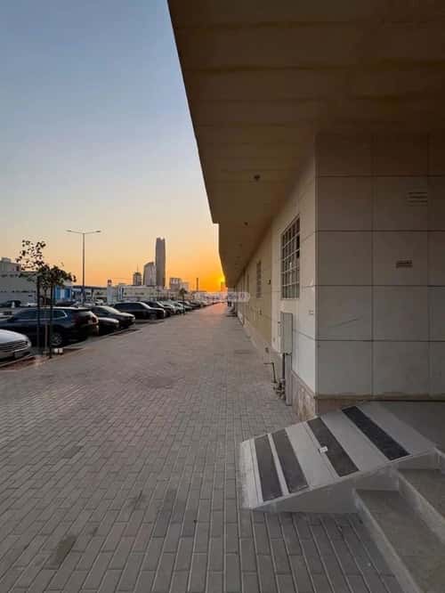 4 bedroom apartment in Al Ghadir, Riyadh 6