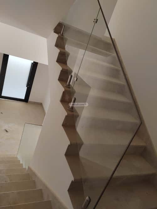 8 bedroom villa in Al Bashaer 11