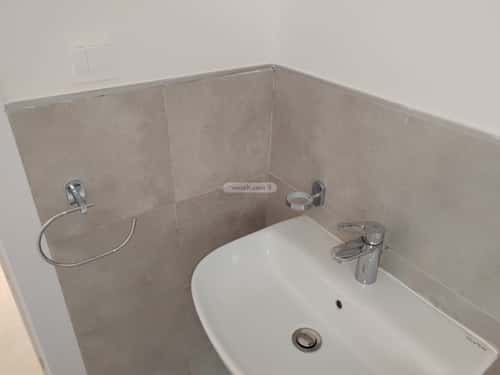 8 bedroom villa in Al Bashaer, Riyadh 4