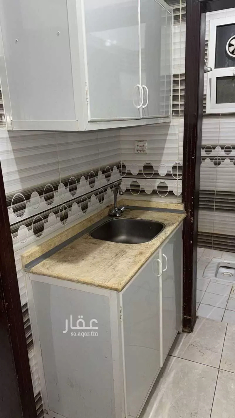 1 bedroom apartment in Al Khalidiyyah 4