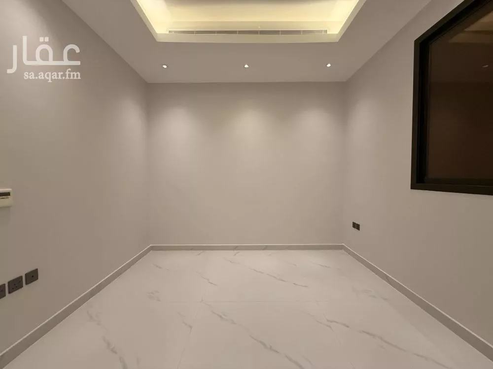 شقة 3 غرف في النخيل 10