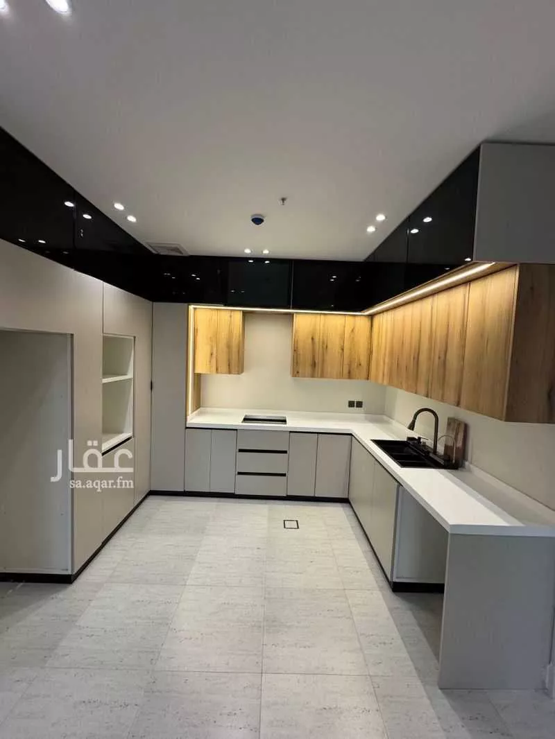 3 bedroom apartment in Al Hamra, Eastern Province 10