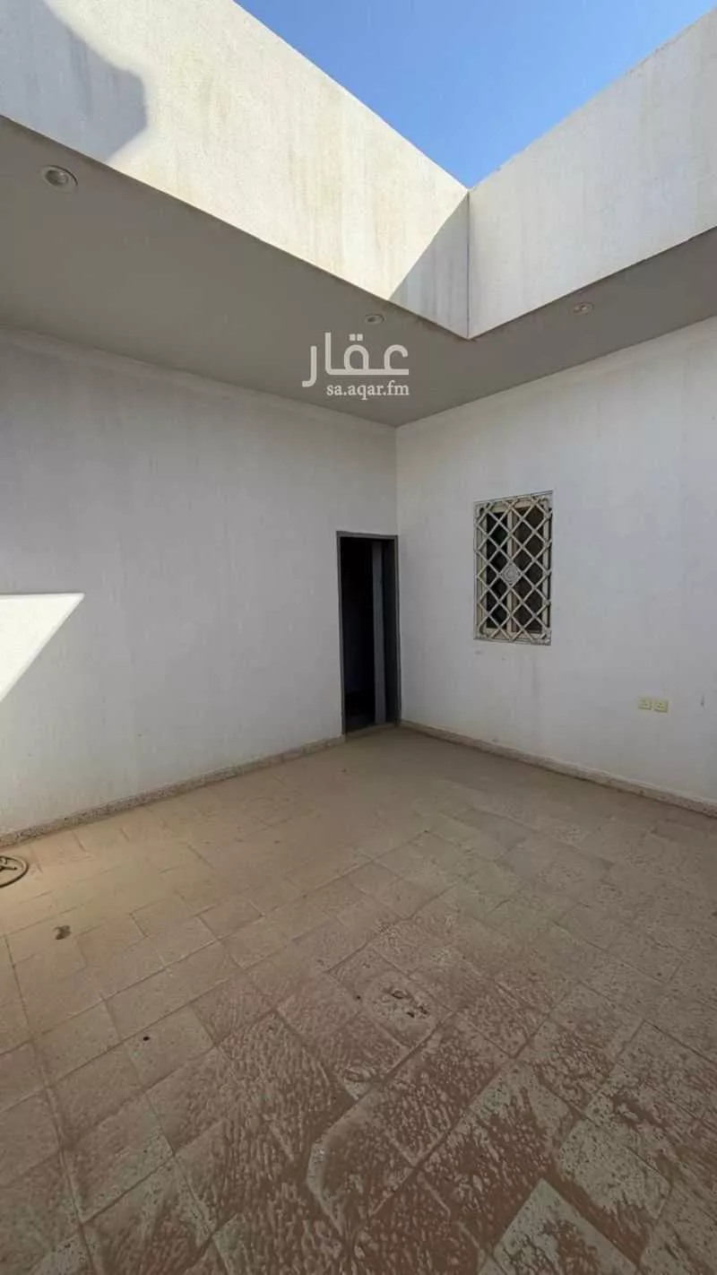 3 bedroom floor in Al Narjis 2