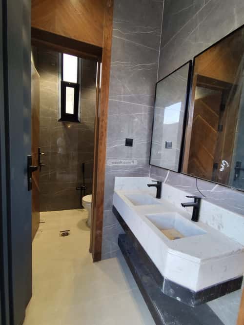6 bedroom villa in Okaz 13