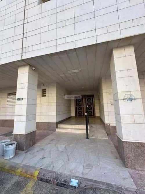 3 bedroom apartment in Dhahrat Laban 5