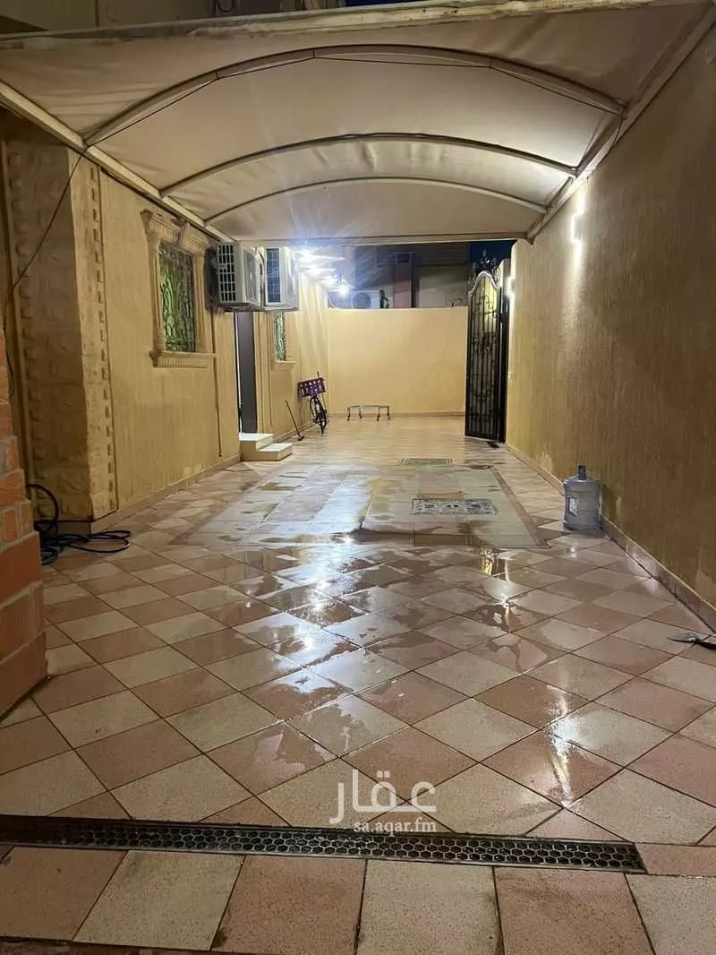 دور 4 غرف في السعادة 10