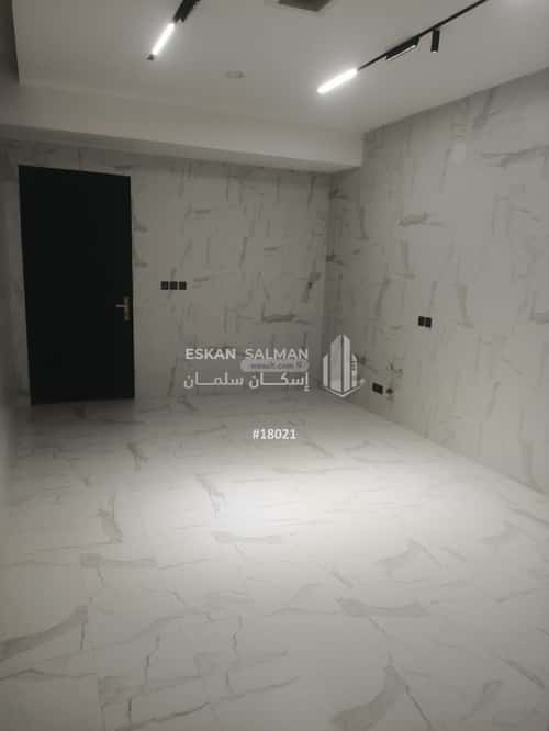 9 bedroom villa in Al Yarmouk 11