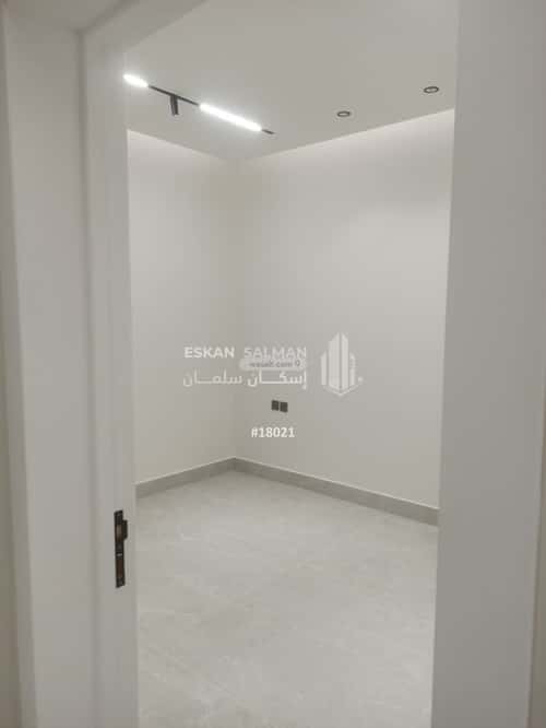 9 bedroom villa in Al Yarmouk 7