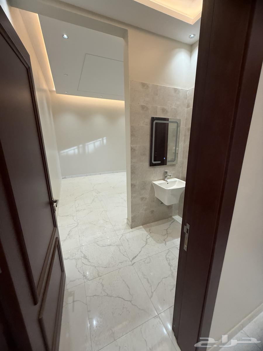 5 bedroom apartment in Badr 13