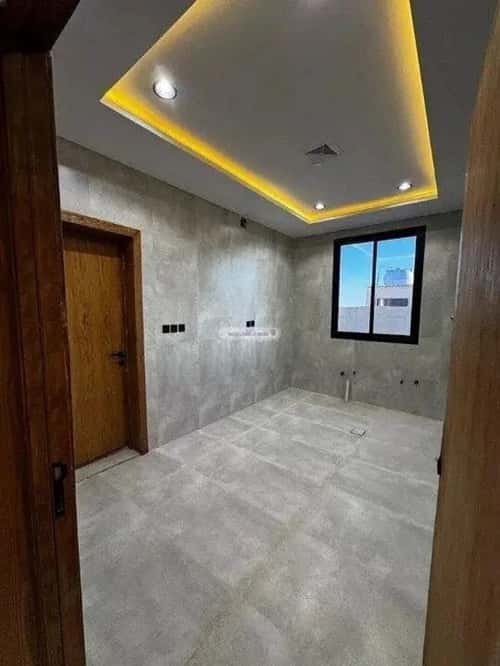8 bedroom floor in Tuwaiq 3