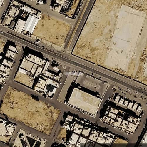 3 bedroom floor in Al Hazm 4