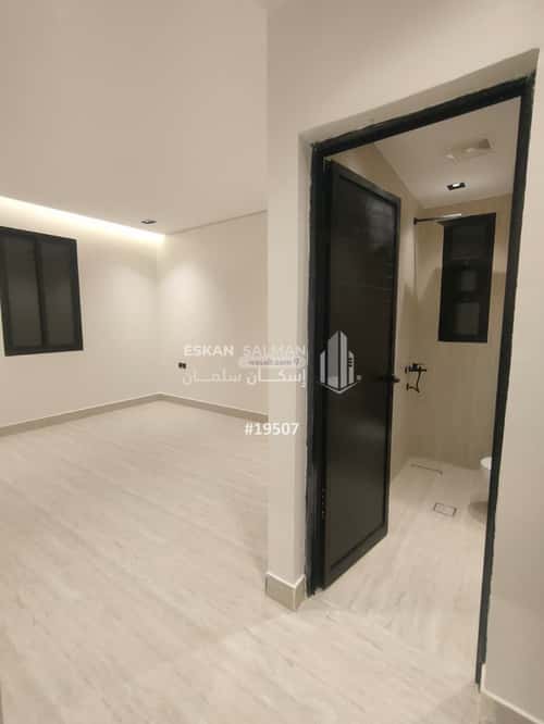 6 bedroom floor in Al Janadriyah 8