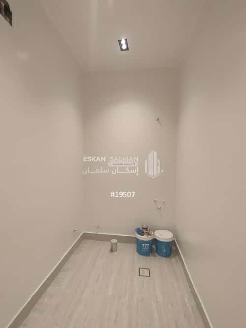 6 bedroom floor in Al Janadriyah 6