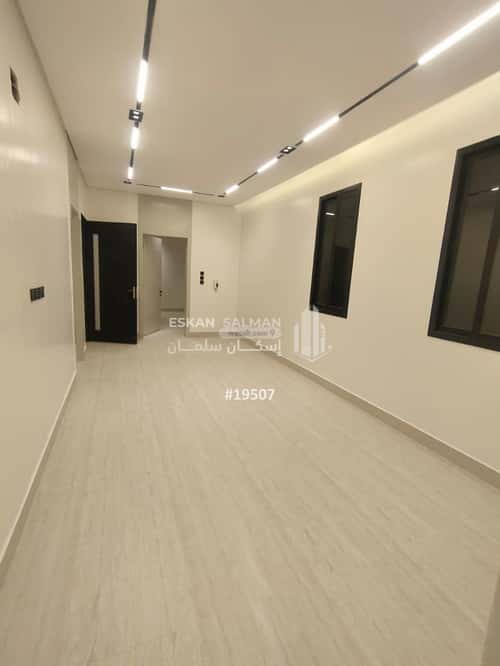 6 bedroom floor in Al Janadriyah 2