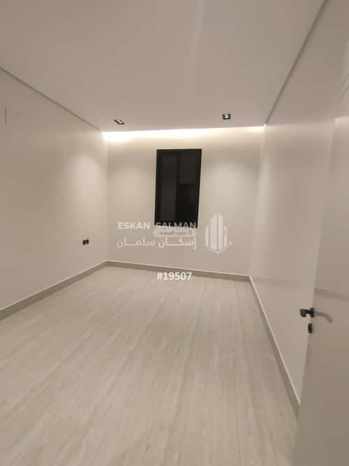 6 bedroom floor in Al Janadriyah 9