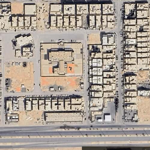 4 bedroom floor in Al Awali 2