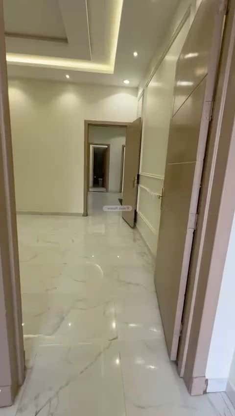 7 bedroom villa in Al Bayan 4