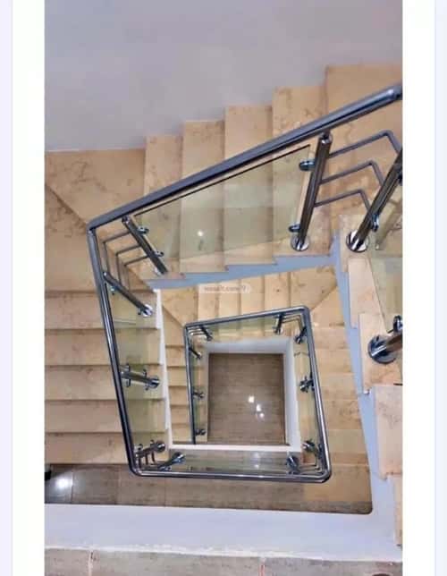 6 bedroom villa in Riyadh 1