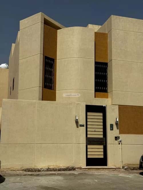 7 bedroom villa in Al Rabie 4