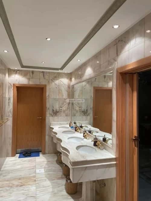 5 bedroom villa in Al Yarmouk 2