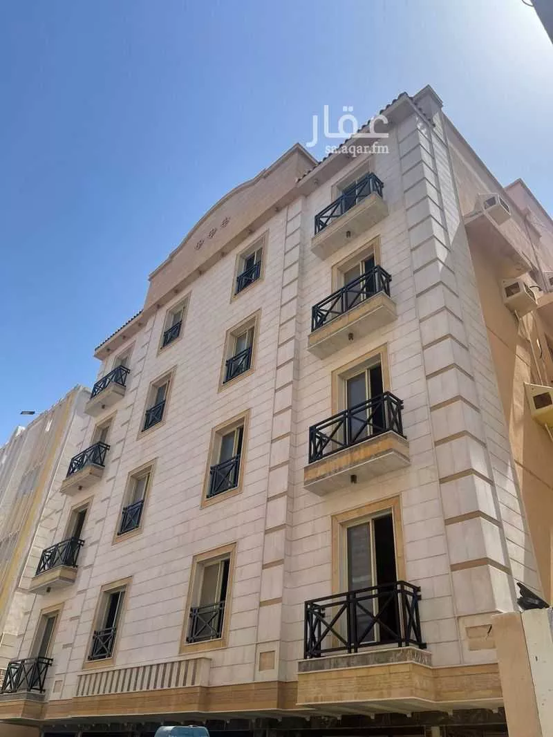 4 bedroom building in Al Nahda, Jeddah 18