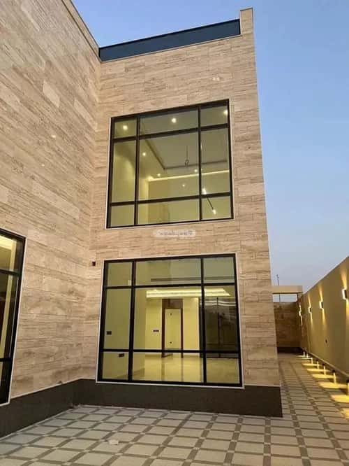 6 bedroom villa in Al Mahdiyyah 3