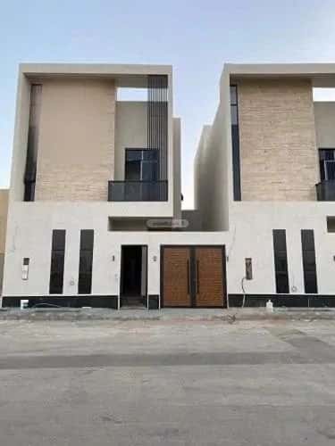 5 bedroom villa in Al Mahdiyyah 2