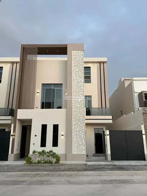 5 bedroom villa in Al Mahdiyyah 2