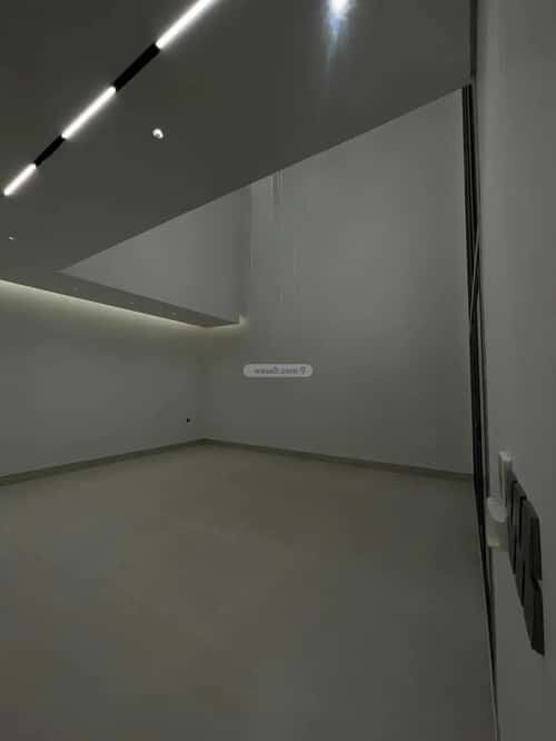 5 bedroom villa in Al Mahdiyyah 3