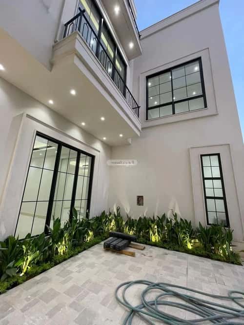 5 bedroom villa in Al Mahdiyyah 4