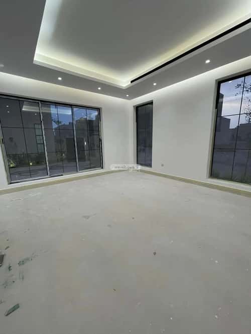 5 bedroom villa in Al Mahdiyyah 2