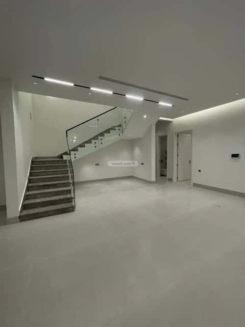 5 bedroom villa in Al Mahdiyyah 3