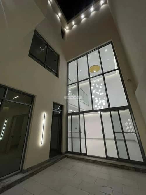 5 bedroom villa in Al Mahdiyyah 4