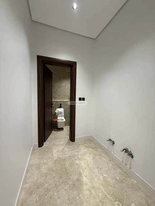 6 bedroom villa in Al Mahdiyyah 1