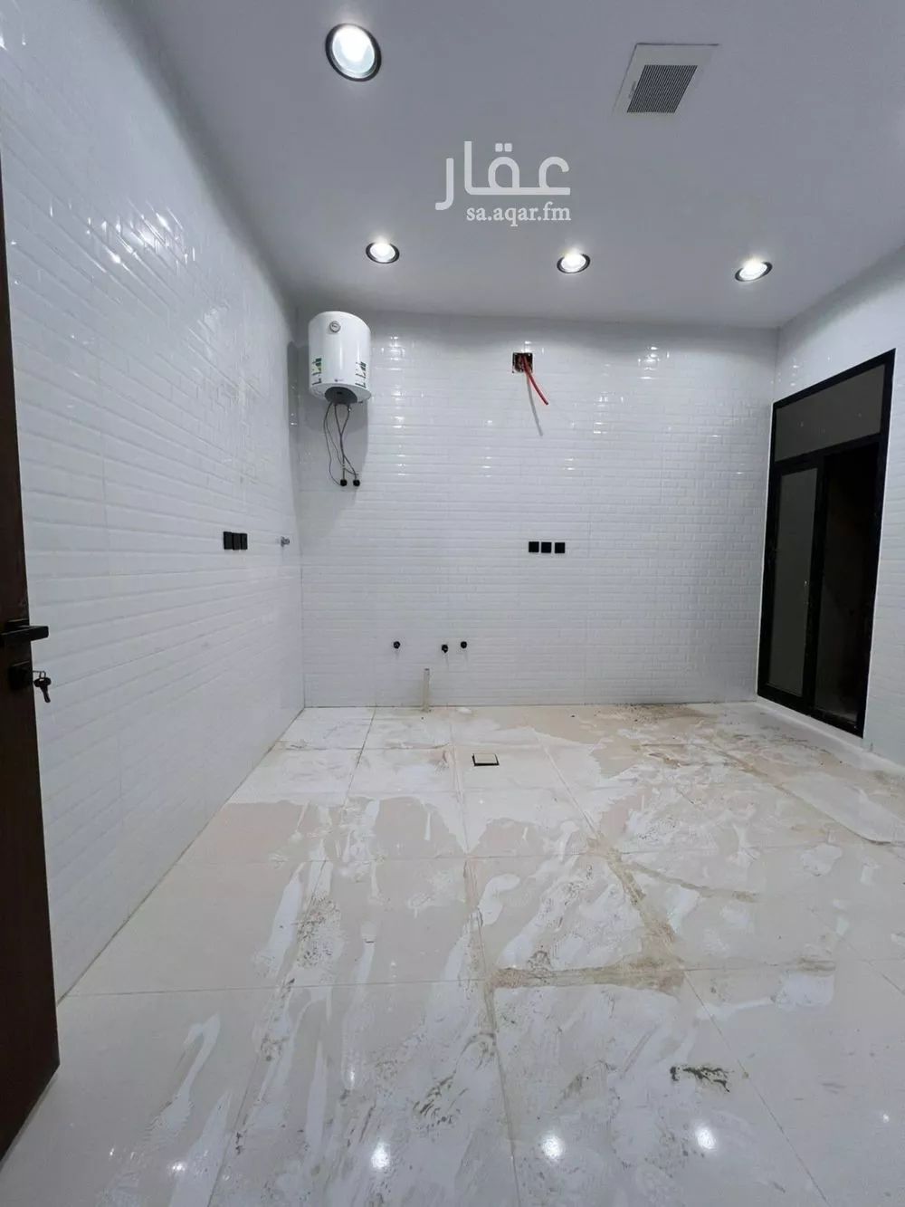 فيلا 6 غرف في ظهرة لبن 11