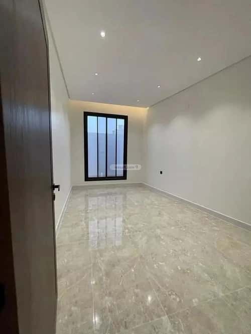 6 bedroom villa in Al Mahdiyyah 3