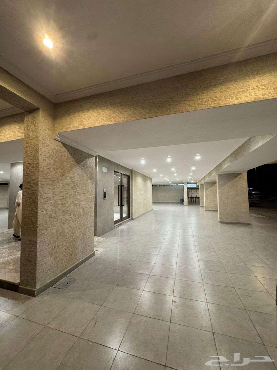 3 bedroom apartment in Al Marwa 6