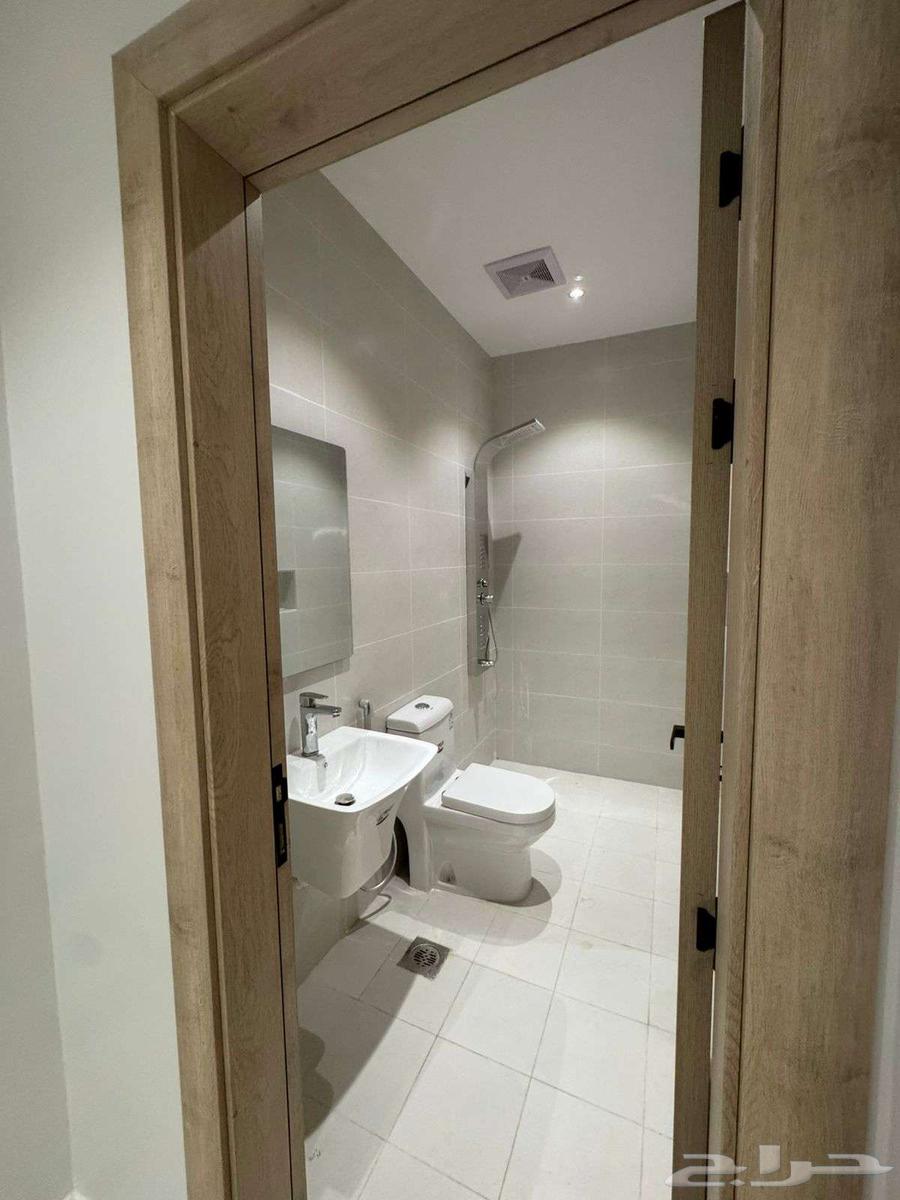 3 bedroom apartment in Al Marwa 10