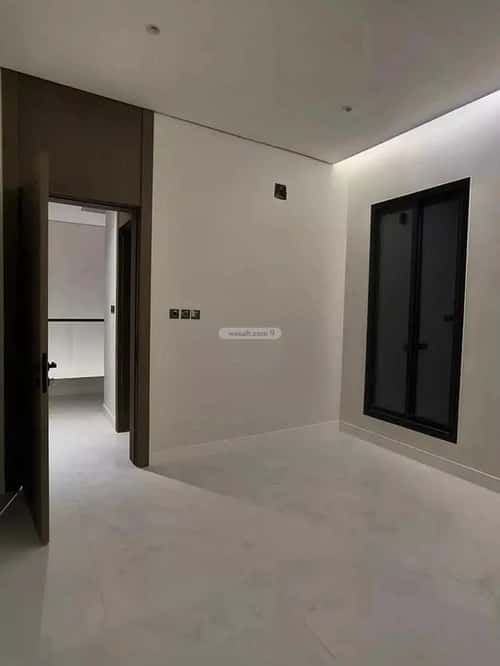 6 bedroom villa in Al Mahdiyyah 3
