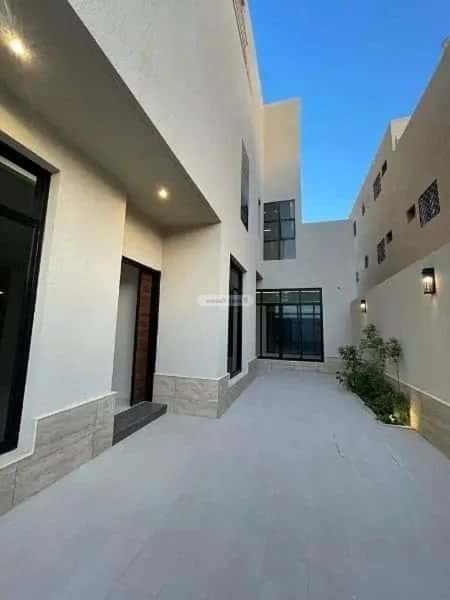 6 bedroom villa in Al Mahdiyyah 1