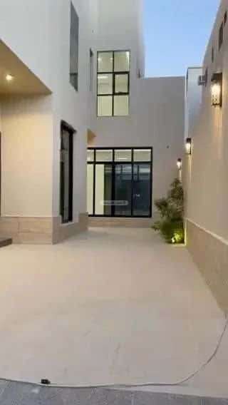 6 bedroom villa in Al Mahdiyyah 3