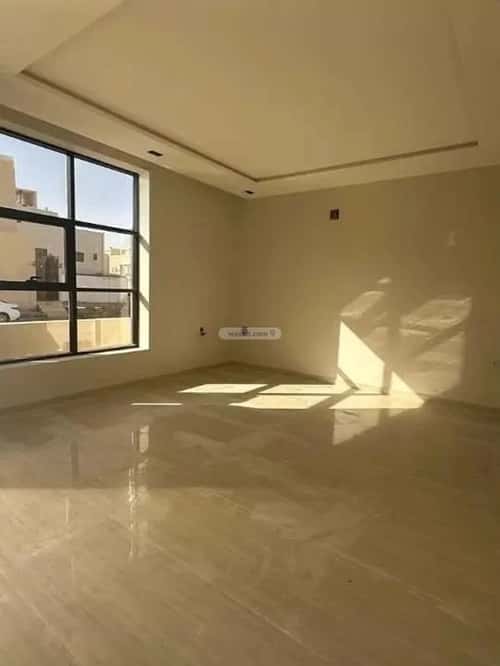 6 bedroom villa in Al Mahdiyyah 3