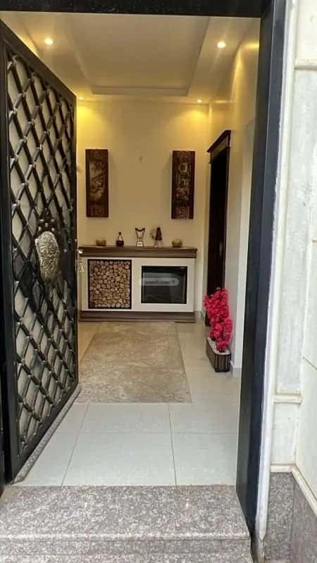 فيلا 9 غرف في العارض 3