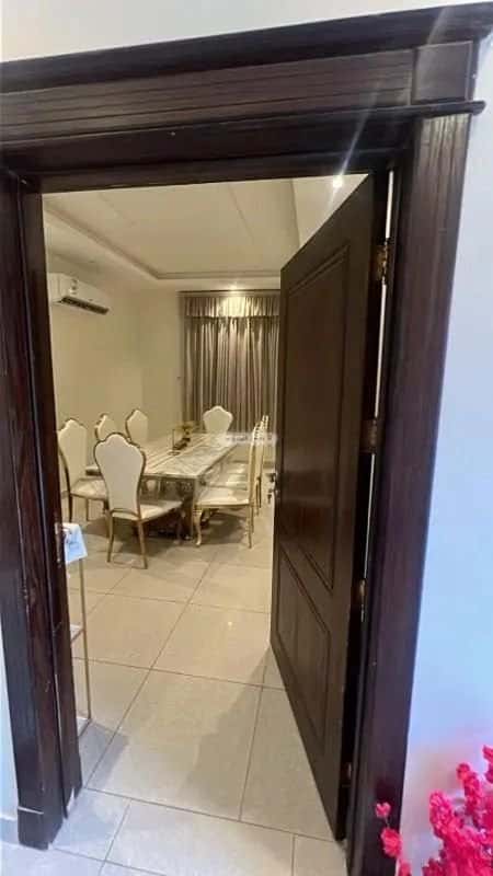 فيلا 9 غرف في العارض 5