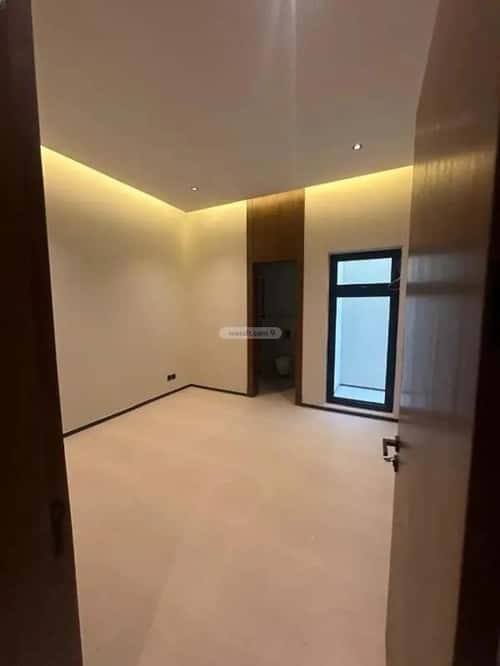 4 bedroom floor in Al Aridh 4
