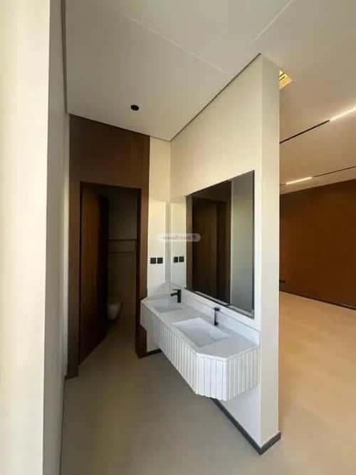 4 bedroom floor in Al Aridh 13