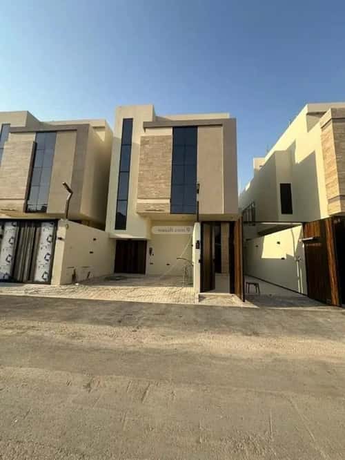 4 bedroom floor in Al Aridh 3