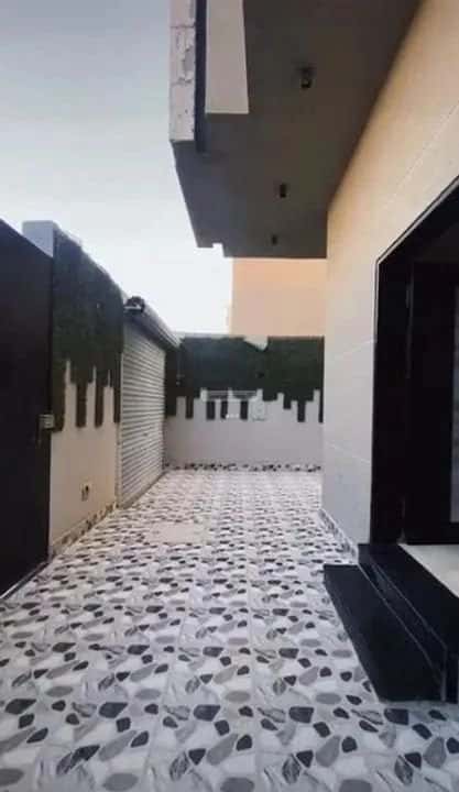 6 bedroom villa in Al Malqa 4